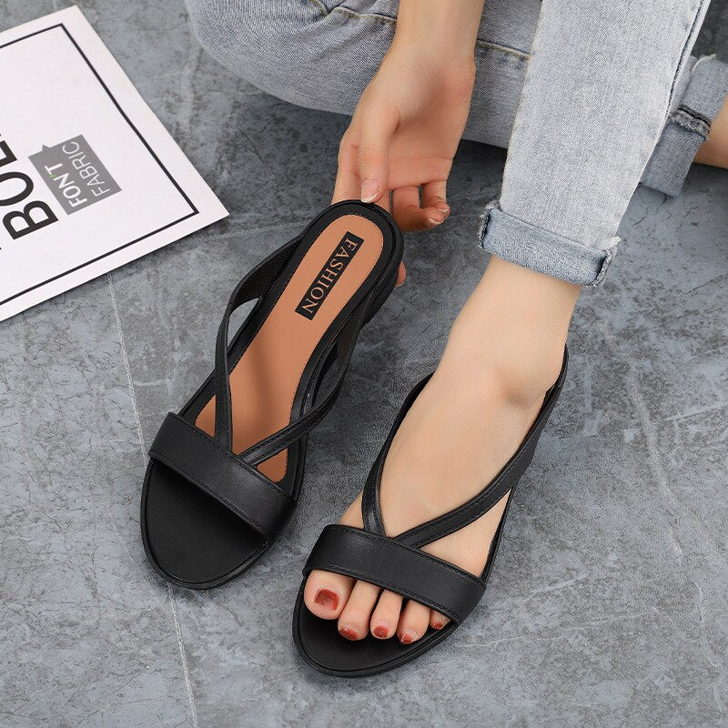 2022 NEW Low Heel Sandals Thick Soled Female Wedge Outdoor Sandals Casual Slippers for Women Summer Footwear Fashion Beach Shoes